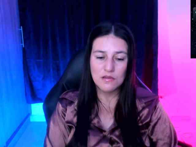 Saskyaajohnson webcam