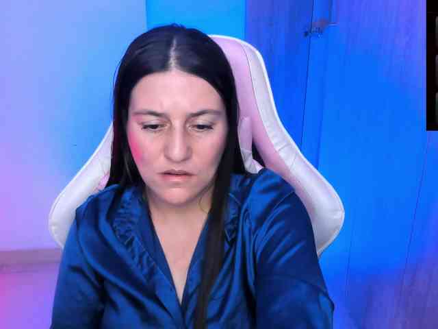 Saskyaajohnson webcam