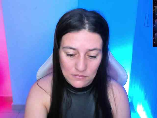 Saskyaajohnson webcam