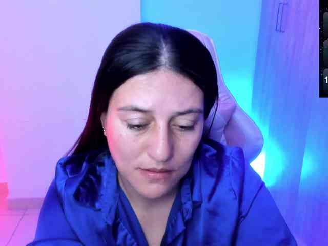 Saskyaajohnson webcam