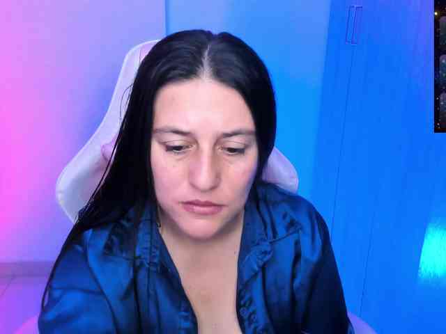 Saskyaajohnson webcam
