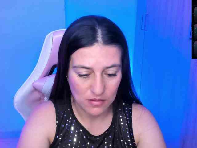 Saskyaajohnson webcam