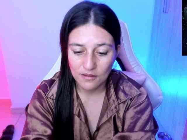 Saskyaajohnson webcam