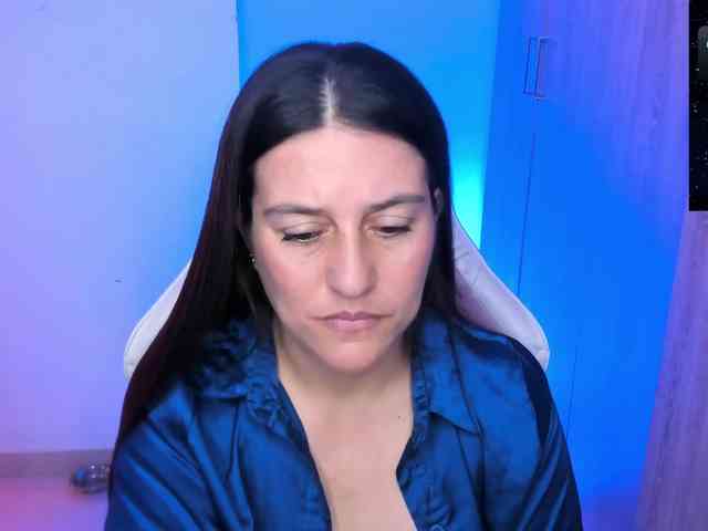 Saskyaajohnson webcam