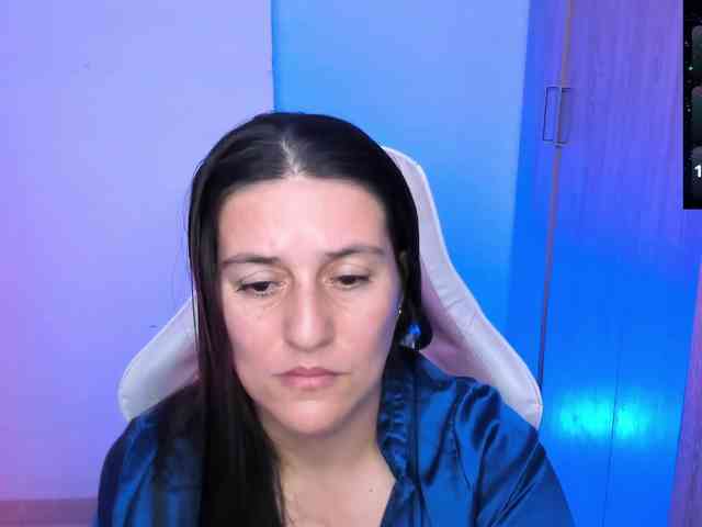 Saskyaajohnson webcam