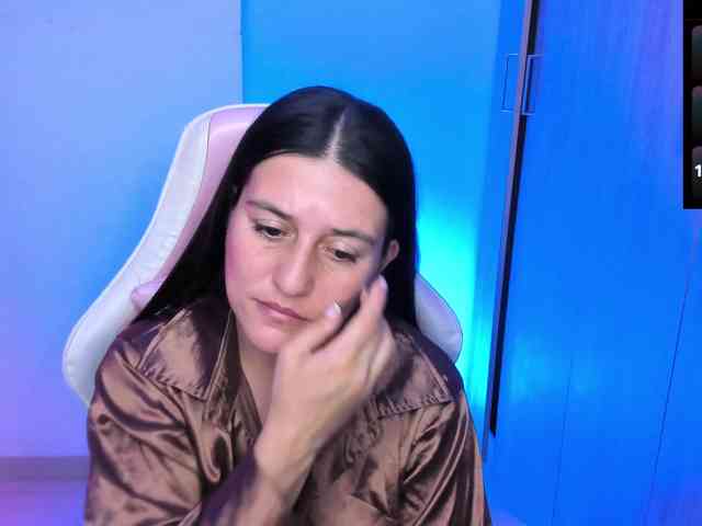 Saskyaajohnson webcam