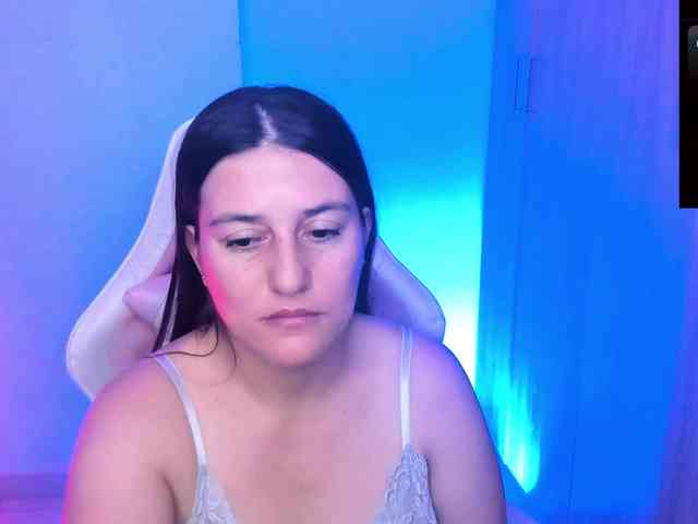 Saskyaajohnson webcam