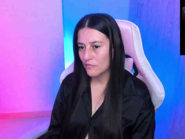 Saskyaajohnson webcam