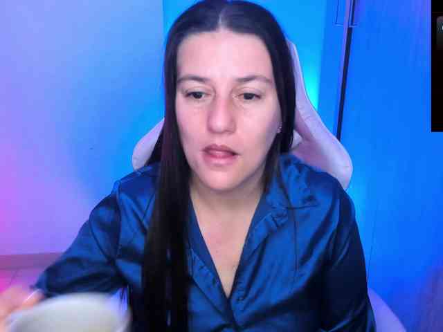 Saskyaajohnson webcam