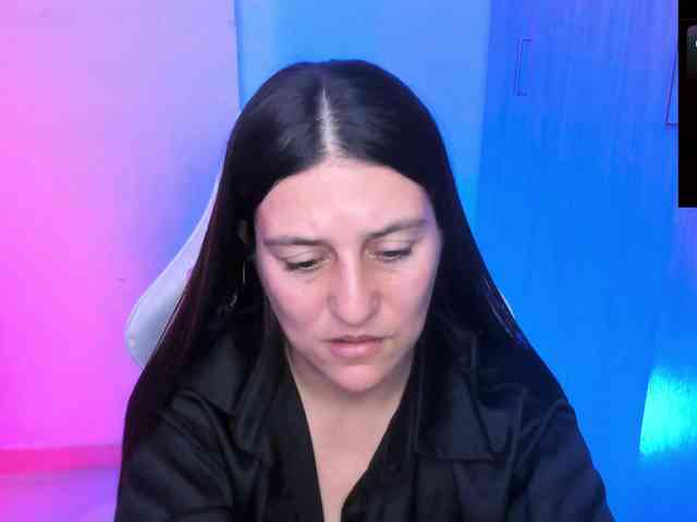 Saskyaajohnson webcam