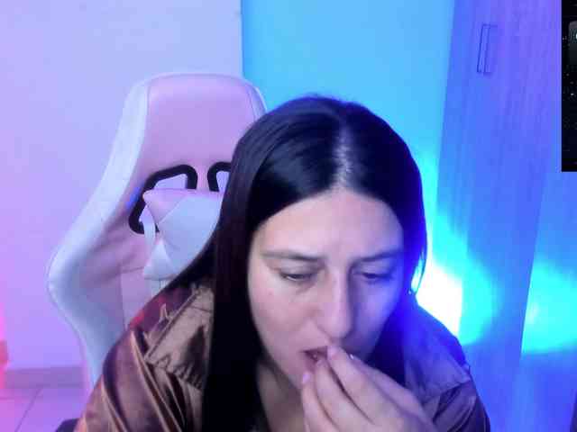 Saskyaajohnson webcam