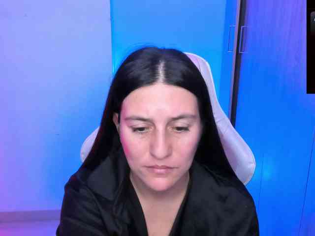 Saskyaajohnson webcam