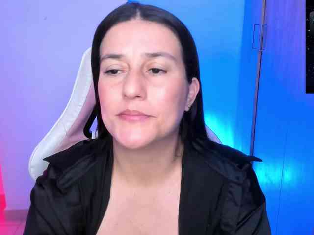 Saskyaajohnson webcam