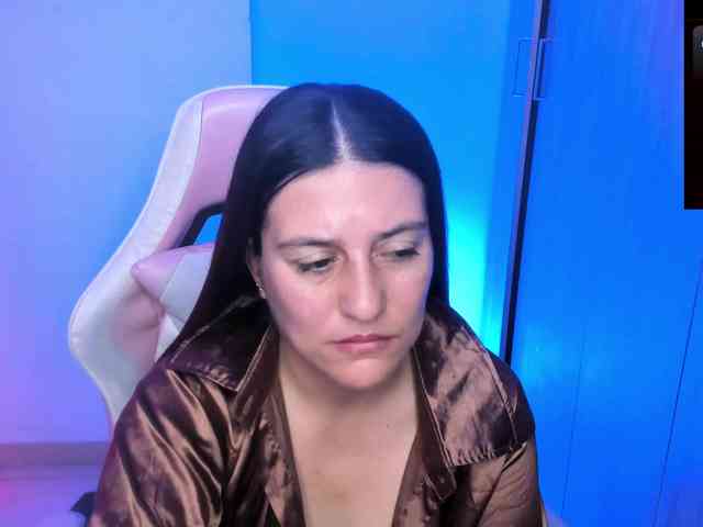 Saskyaajohnson webcam