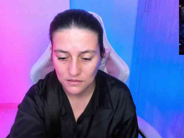 Saskyaajohnson webcam