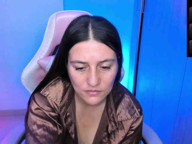 Saskyaajohnson webcam