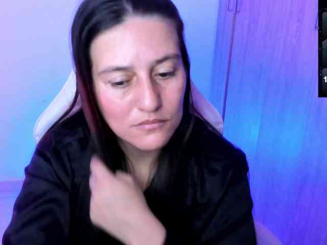 Saskyaajohnson webcam