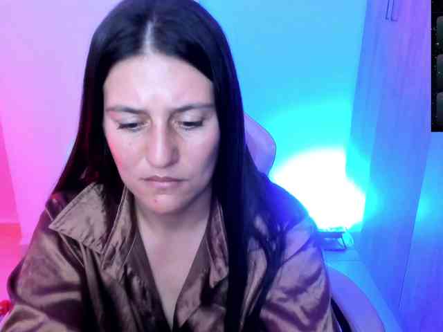 Saskyaajohnson webcam