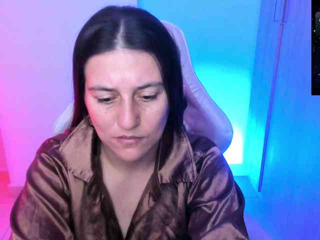 Saskyaajohnson webcam