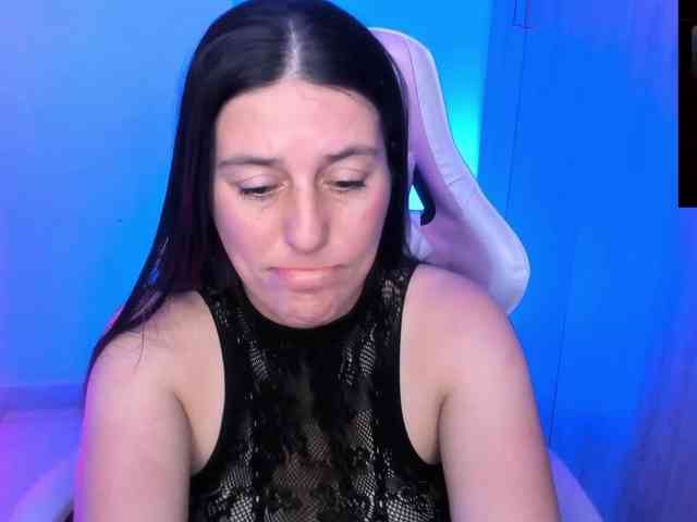 Saskyaajohnson webcam