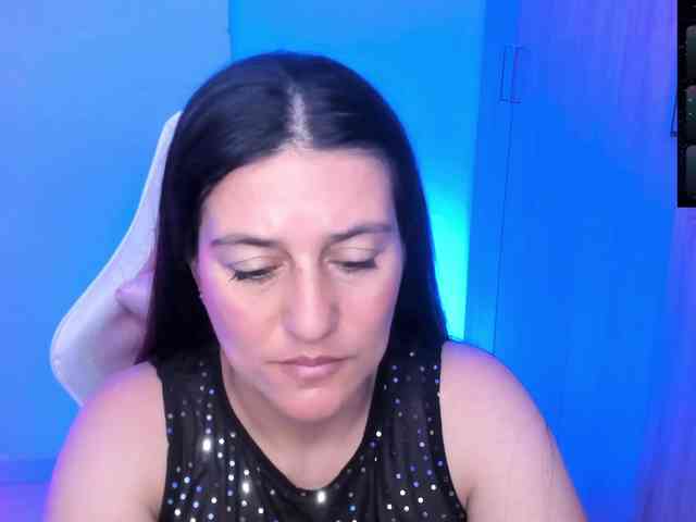 Saskyaajohnson webcam