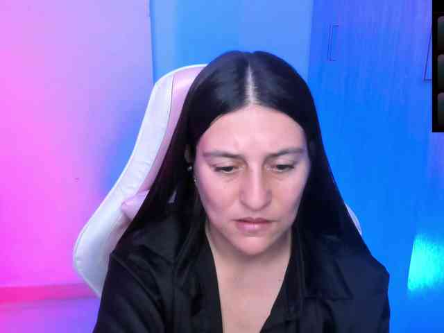 Saskyaajohnson webcam