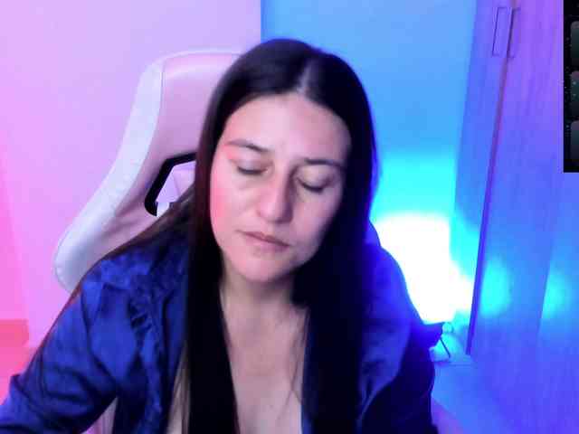 Saskyaajohnson webcam
