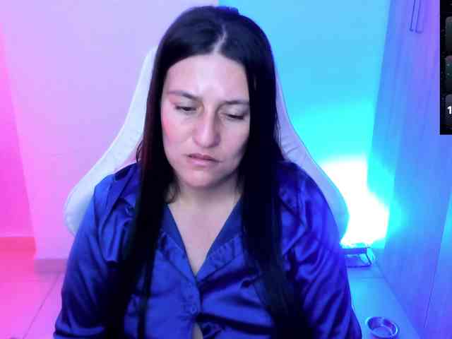 Saskyaajohnson webcam
