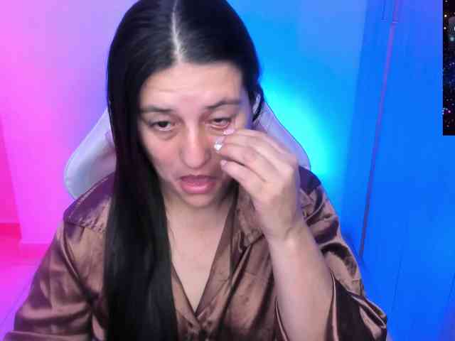Saskyaajohnson webcam