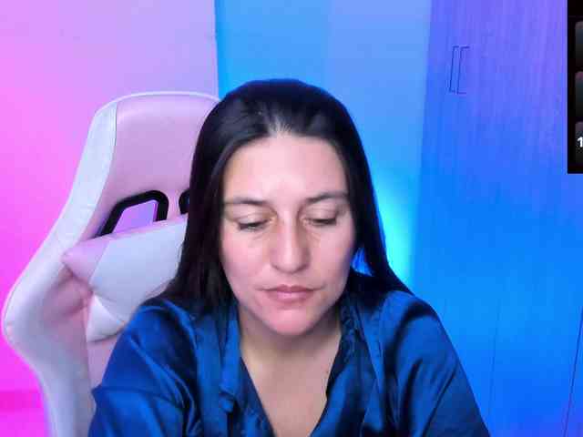 Saskyaajohnson webcam