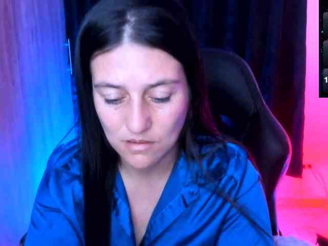 Saskyaajohnson webcam
