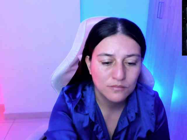 Saskyaajohnson webcam
