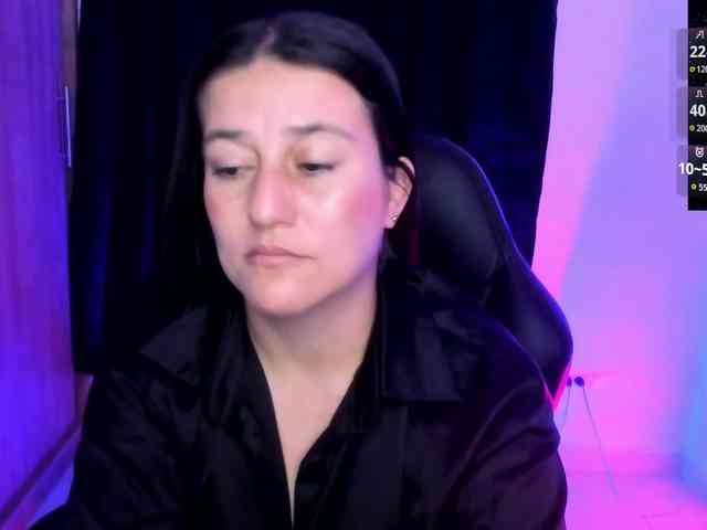 Saskyaajohnson webcam