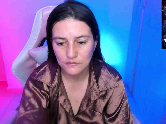 Saskyaajohnson webcam