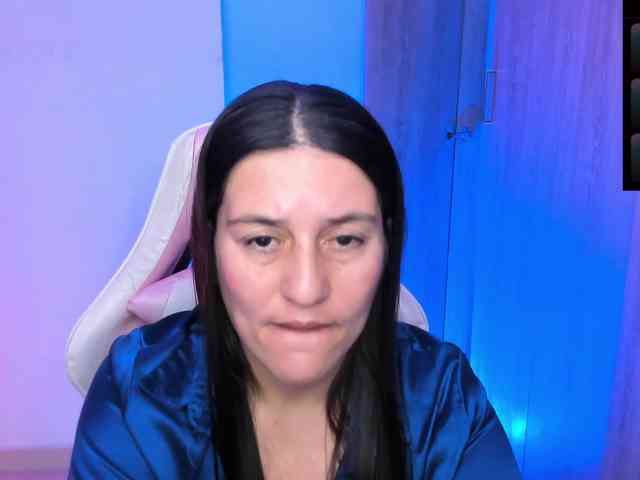 Saskyaajohnson webcam