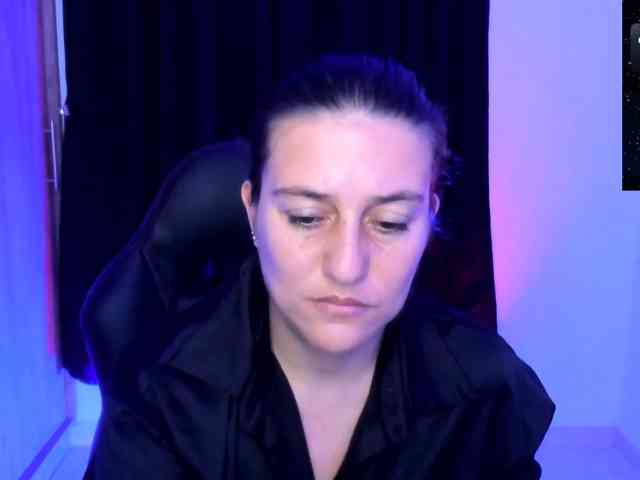 Saskyaajohnson webcam