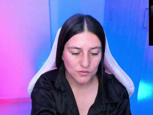 Saskyaajohnson webcam