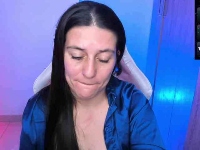 Saskyaajohnson webcam