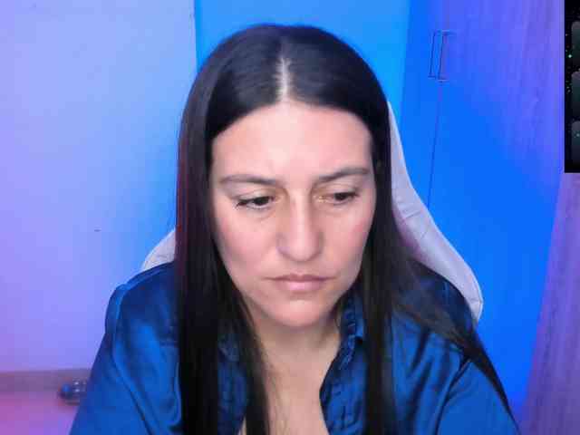 Saskyaajohnson webcam