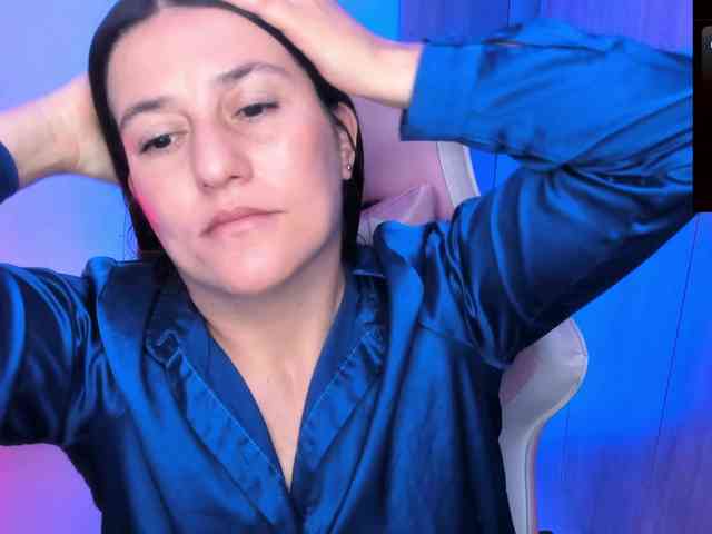 Saskyaajohnson webcam