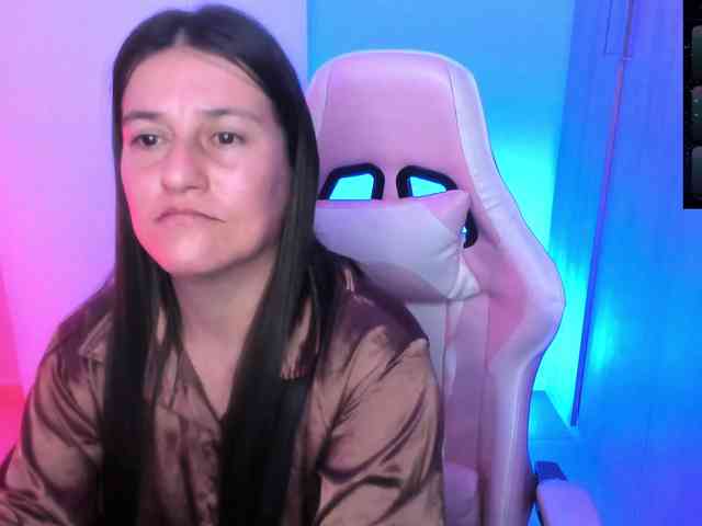 Saskyaajohnson webcam