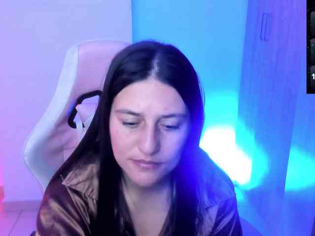 Saskyaajohnson webcam