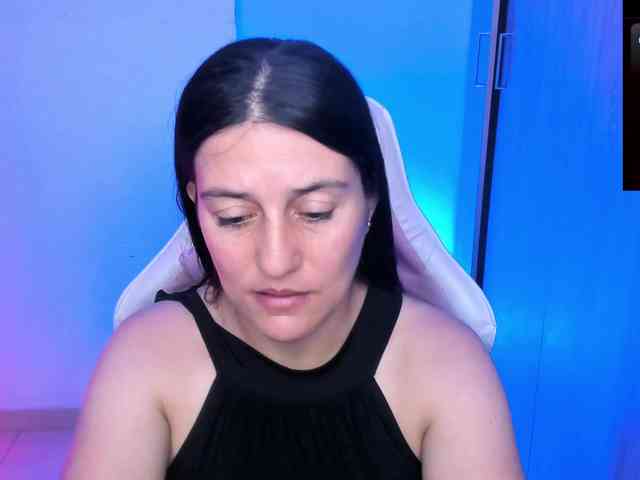 Saskyaajohnson webcam