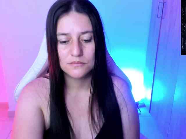 Saskyaajohnson webcam