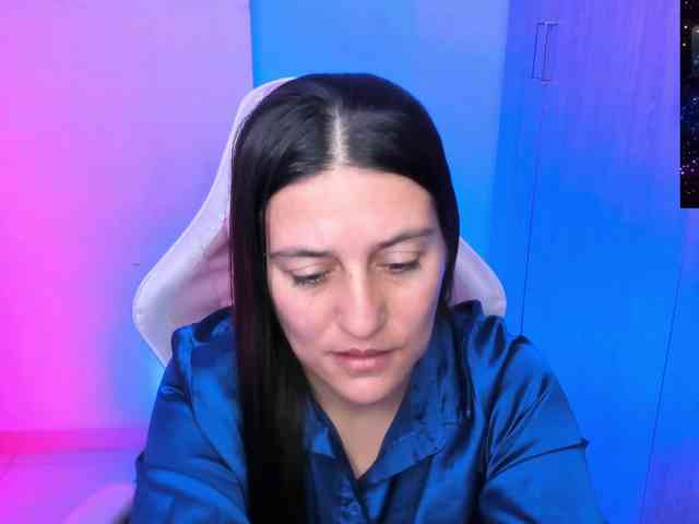 Saskyaajohnson webcam