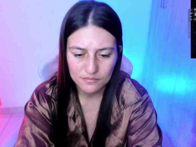 Saskyaajohnson webcam