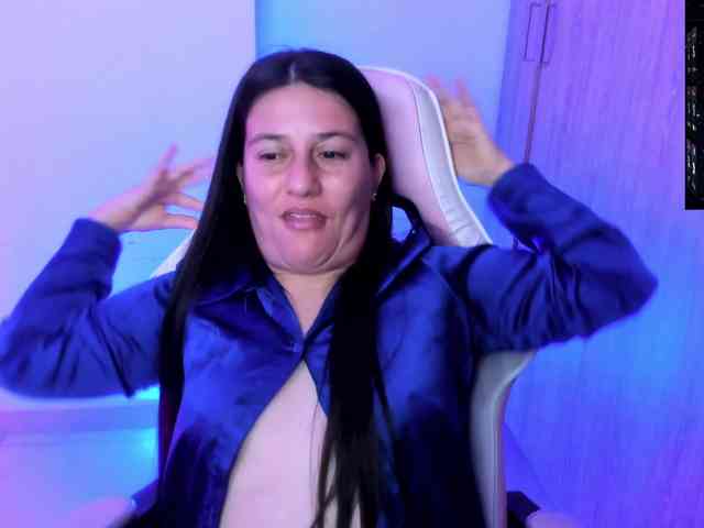 Saskyaajohnson webcam