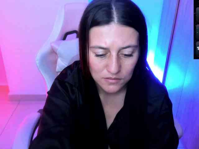Saskyaajohnson webcam