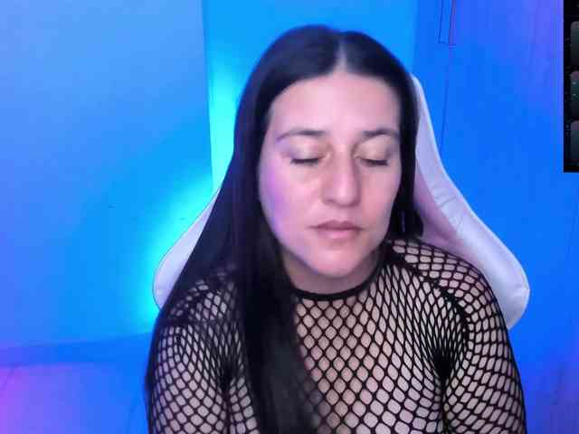 Saskyaajohnson webcam