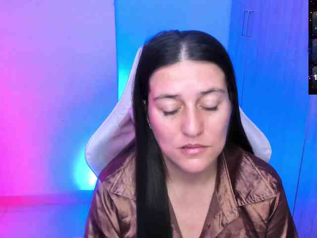 Saskyaajohnson webcam
